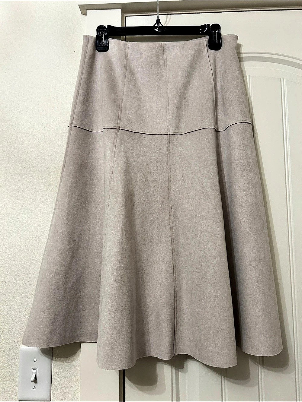 Antonio Melani A-line Suede Skirt in Gray Like New